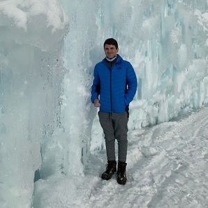 Meet your Posher, Luis